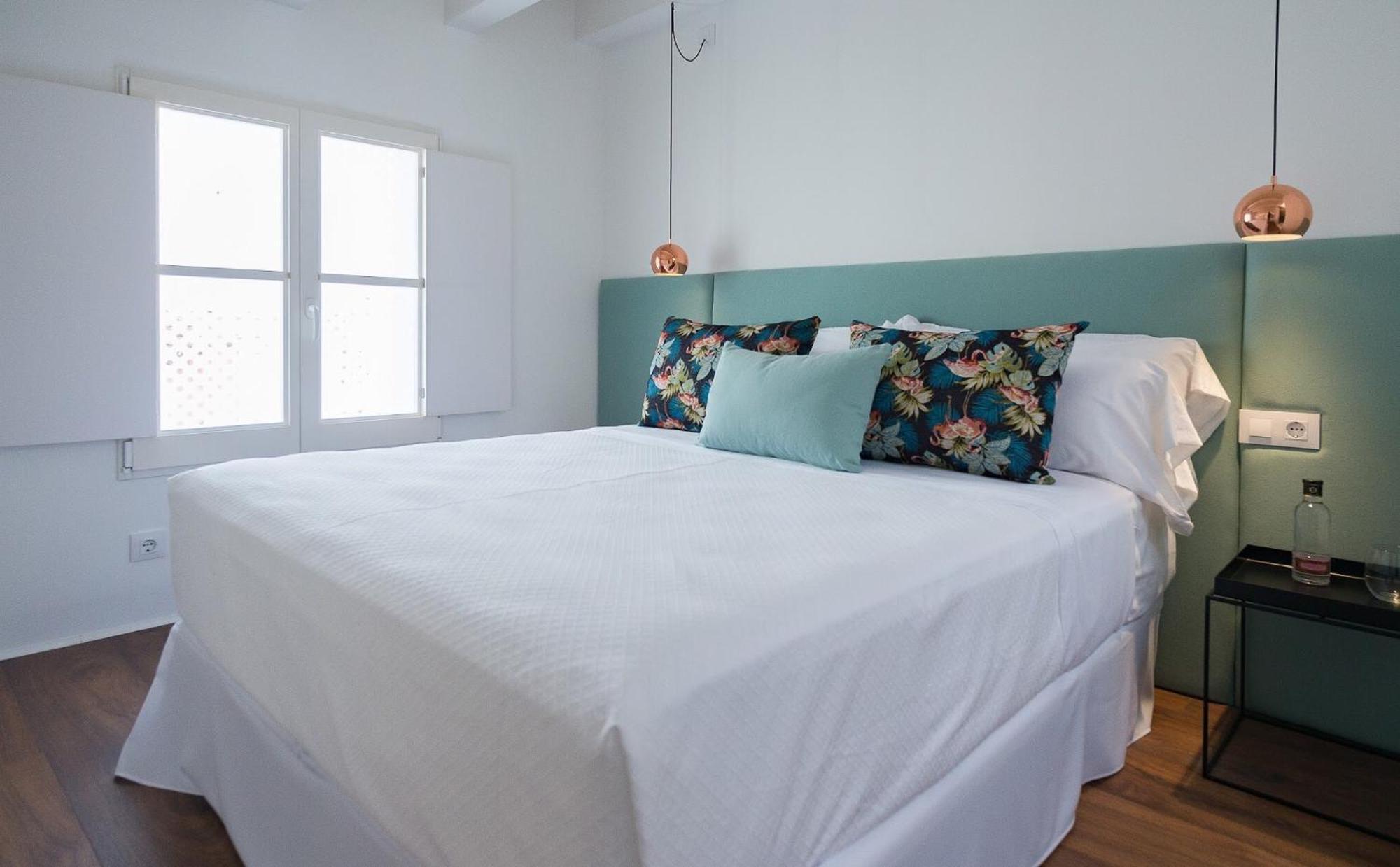 Divina Suites Hotel Boutique - Adults Only Ciutadella  Exterior photo