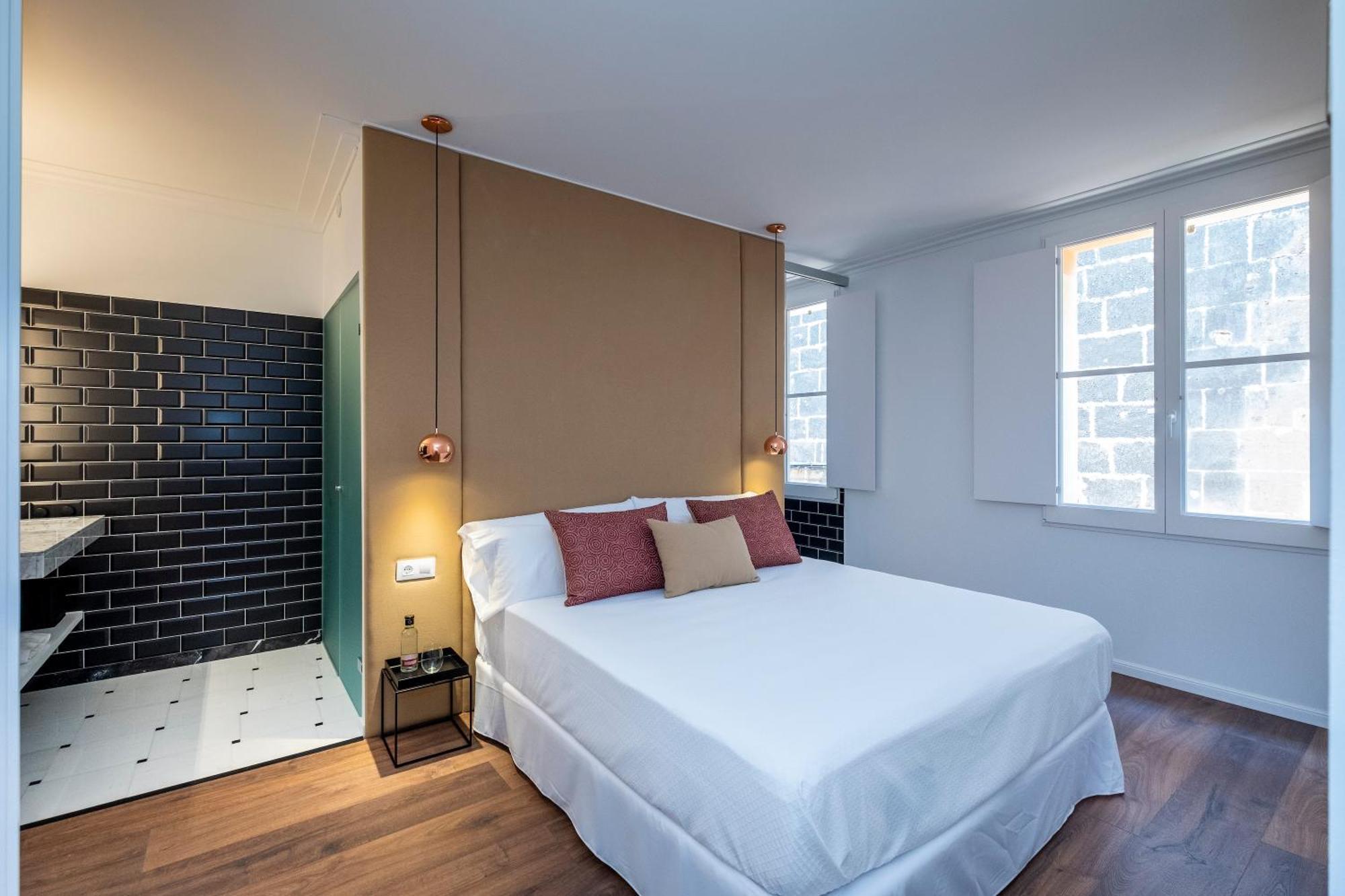 Divina Suites Hotel Boutique - Adults Only Ciutadella  Exterior photo