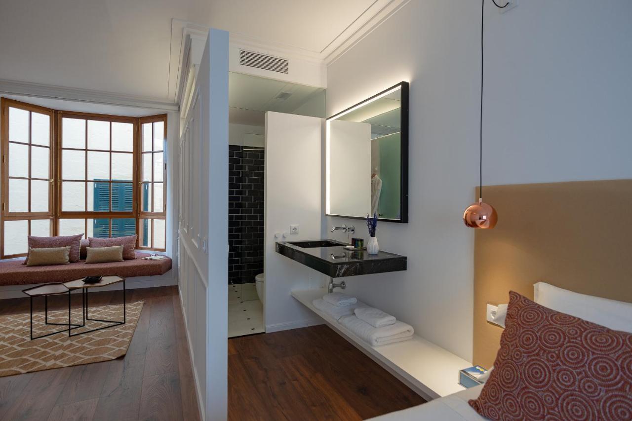 Divina Suites Hotel Boutique - Adults Only Ciutadella  Exterior photo