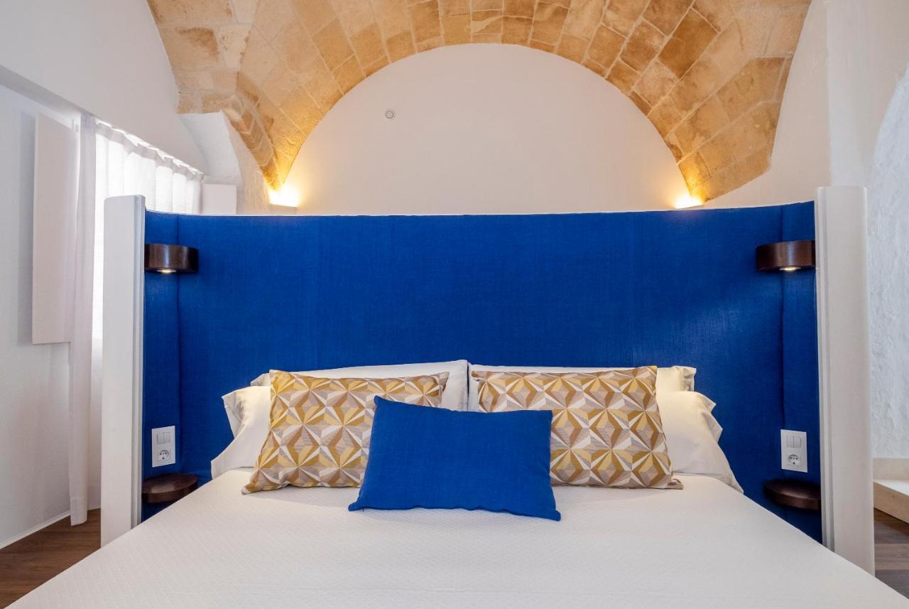 Divina Suites Hotel Boutique - Adults Only Ciutadella  Exterior photo